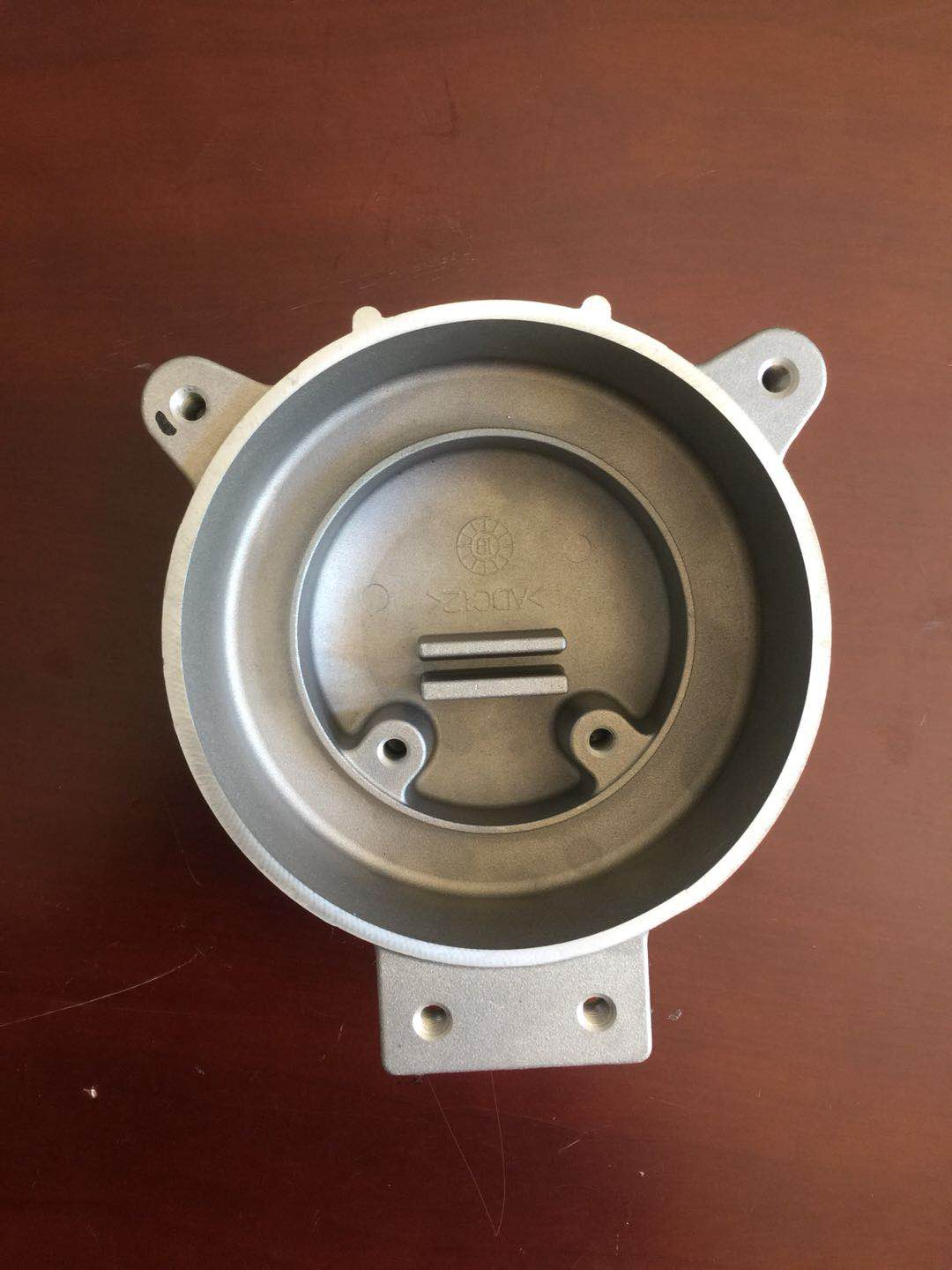 精密铸造+表面涂装+CNC 加工